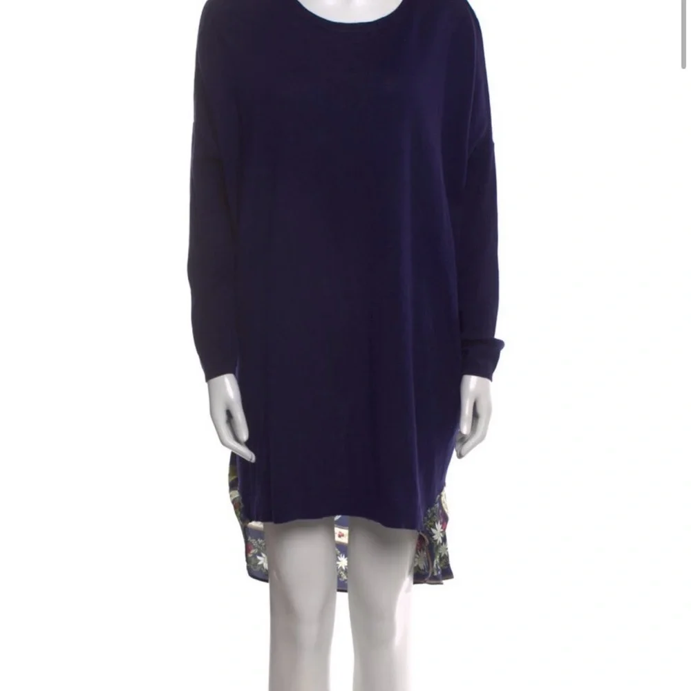 Camilla Deep Blue Jumper with Bird Print - Picture 6 of 6